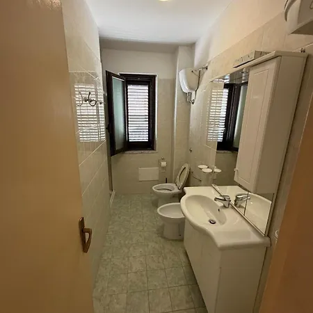 Spacious Family With Services *