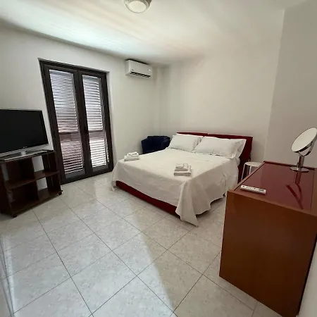 Spacious Family With Services Apartament *