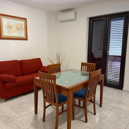 Spacious Family With Services * Reggio di Calabria
